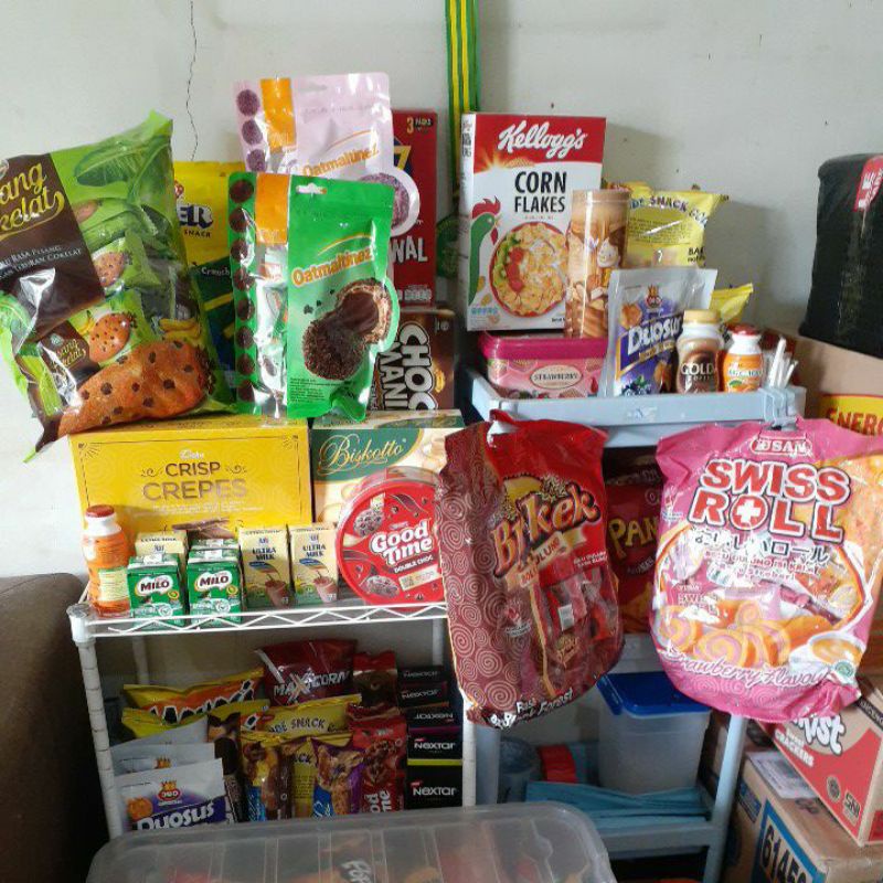 

Bundling(1 box besar+1x snack besar+1x snack kecil)