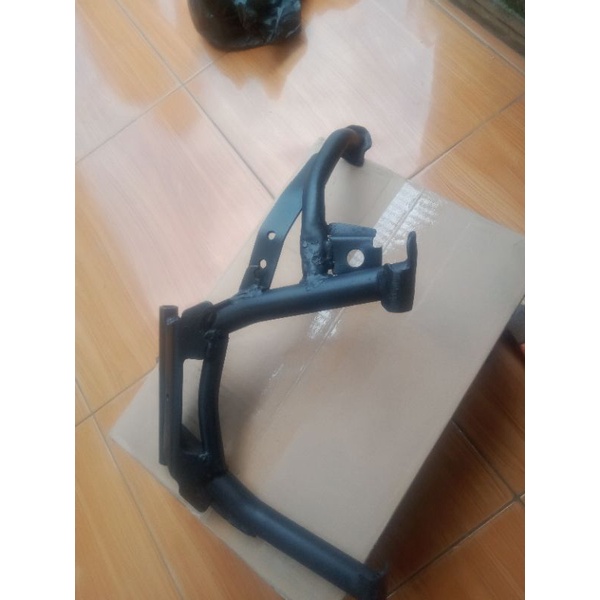 setandar tengah Honda beat karbu