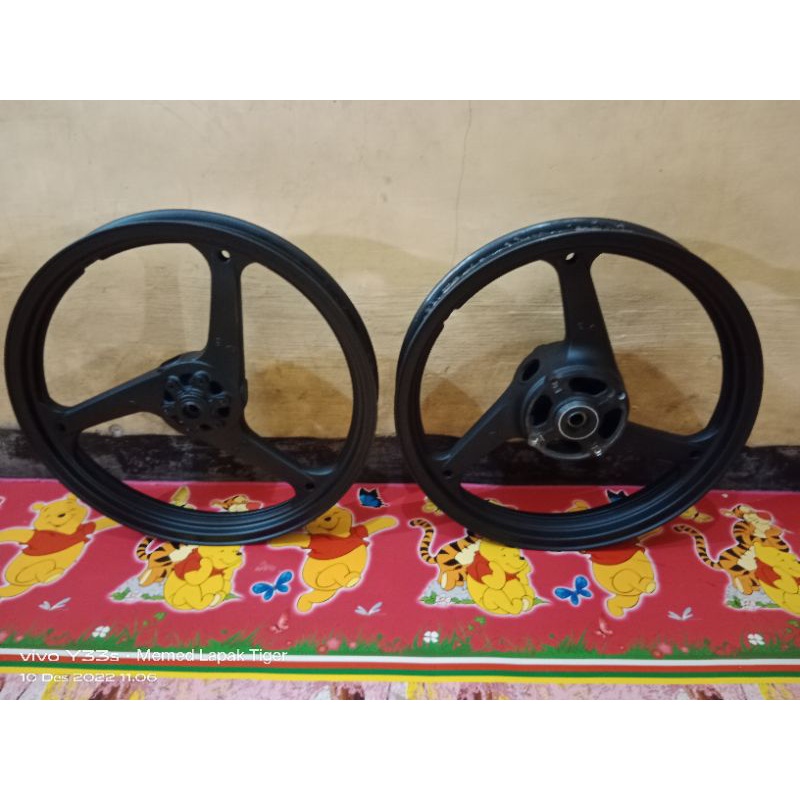 Velg set depan belakang tiger revo original copotan motor