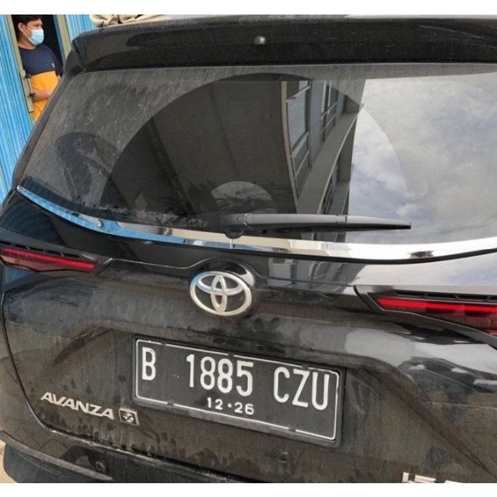 List kaca belakang chrome Avanza/Veloz/Xenia 2022