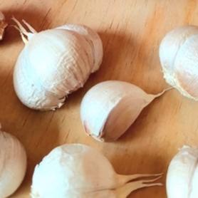 

[PRODUK FWM] Bawang Putih Kating Bersih 1 Kg 0WZ