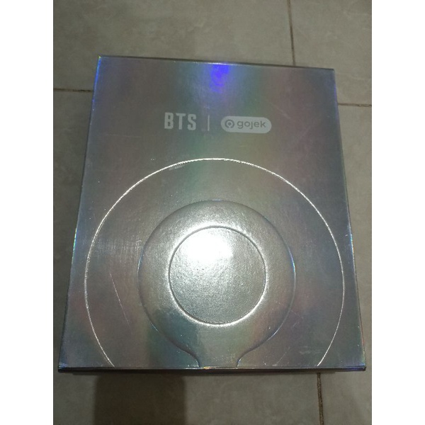 HANYA SATU. Merchandise Gojek X BTS hanya 1. produk sesuai foto