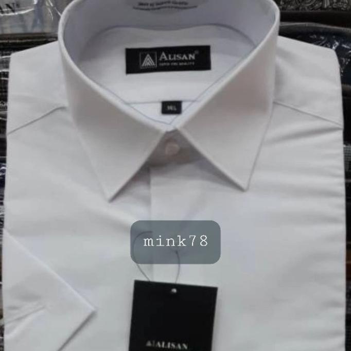 kemeja Alisan warna putih lengan pendek