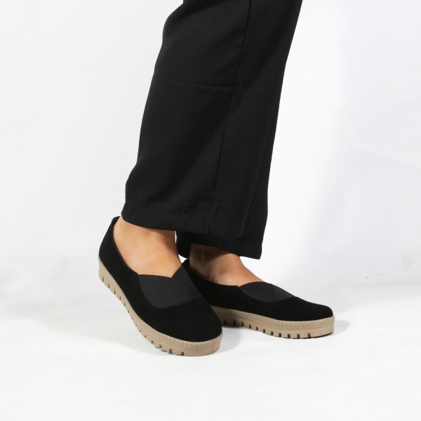 Sepatu Slip On Wanita Trendy V 1701 Brand Varka Sepatu Kasual Wanita Kuliah Kerja Hangout - Hitam