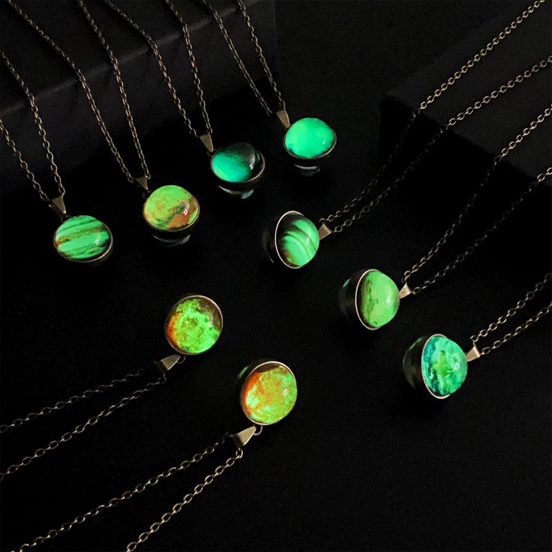 Kepribadian Galaxy Liontin Kalung Delapan Planet Bercahaya Dua Sisi Retro Liontin Kalung Bumi Glow In The Dark Necklaces