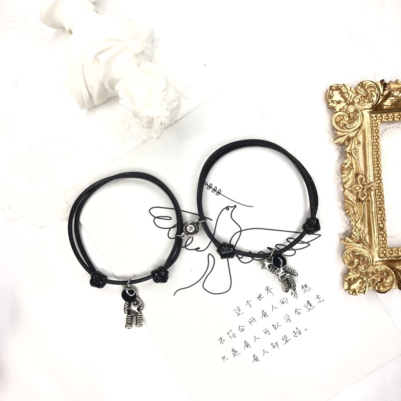 Gelang Astronot Couple Magnet