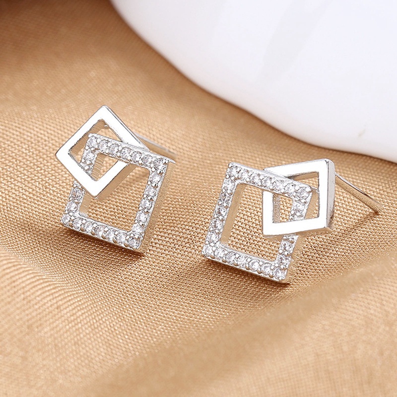 925jarum Perak Korea Jarum Persegi Geometris Anting Temperamen Fashion Retro Ear Studs