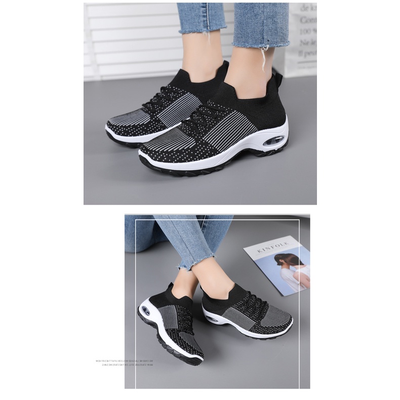 Sepatu Sneakers Wanita Slipon Simple Trendy - 518