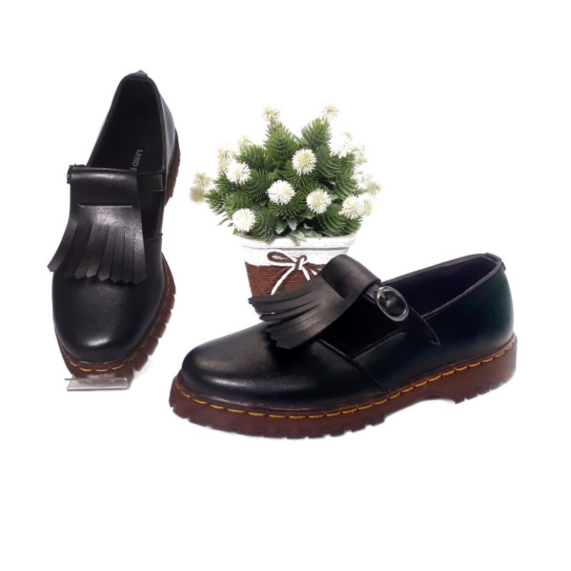 Sepatu wanita dokmart sepatu sandal wanita dokmart slip on