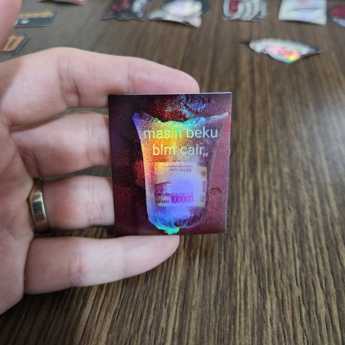 

Sticker Hologram Anime - PSH1221 - Belum Cair