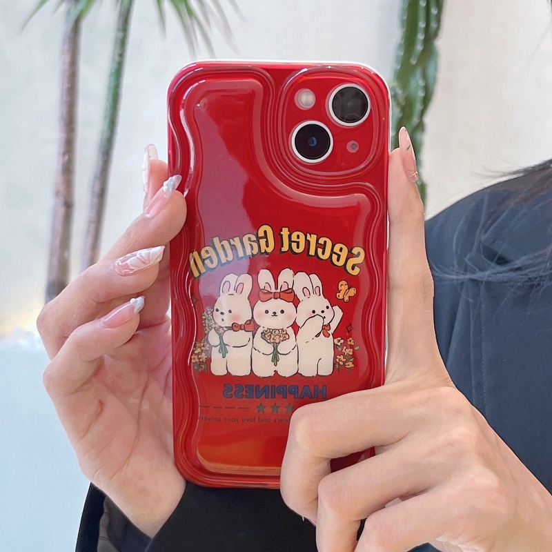 Casing Pelindung Anti-Jatuh Perbatasan Bergelombang Kelinci Lucu Merah Untuk Kamera Pelindung Iphone1412 13 Pro max iPhone 11Promax