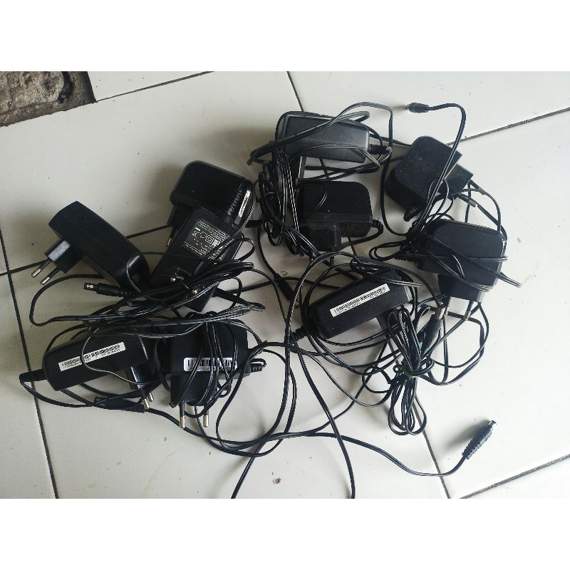 Adaptor Bekas 12v 1A & 1,5A