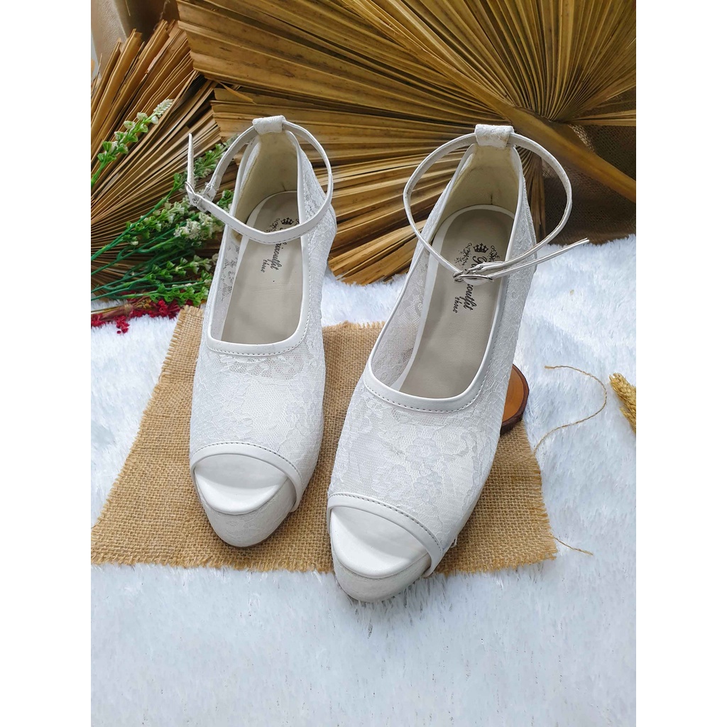 Sepatu pesta cantik Vanda putih hak 10 cm