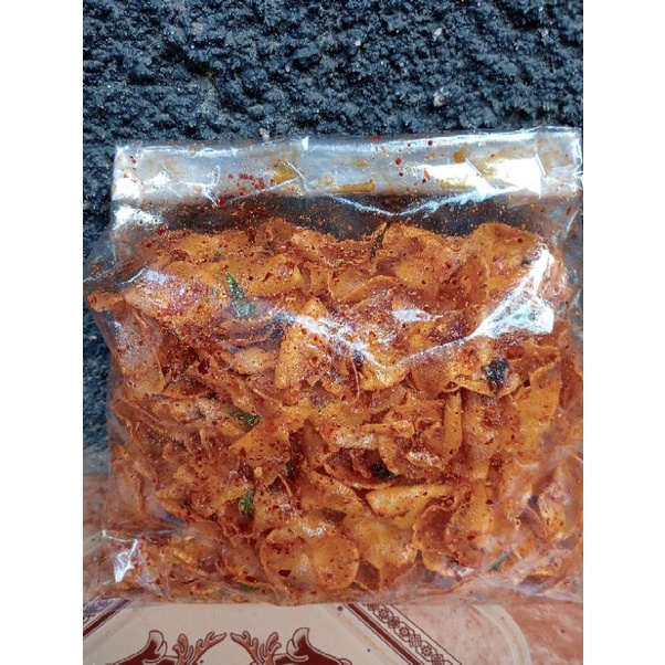 

keripik singkong pedas daun jeruk 500 grm