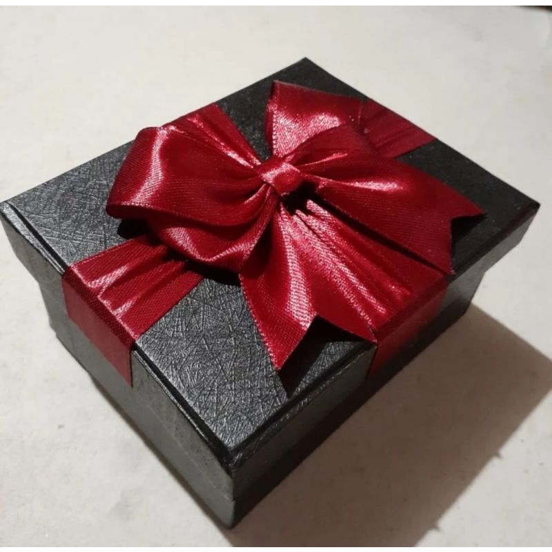 

KOTAK KADO / BOX KADO / GIFT BOX / HARD BOX