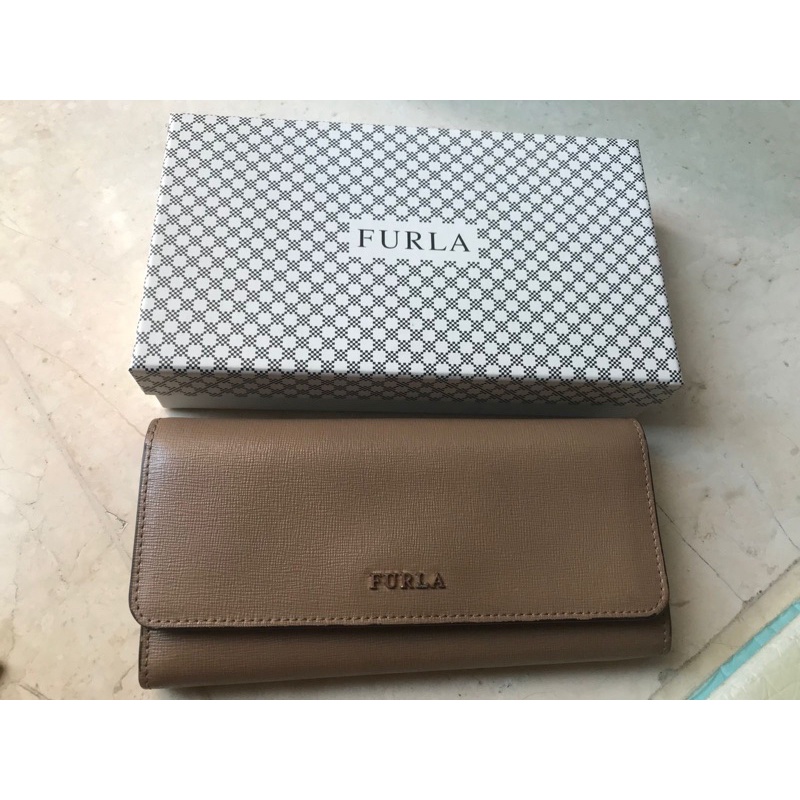 Dompet Furla