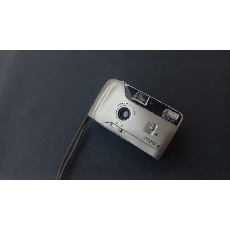 KAMERA ANALOG RICOH YF20-E