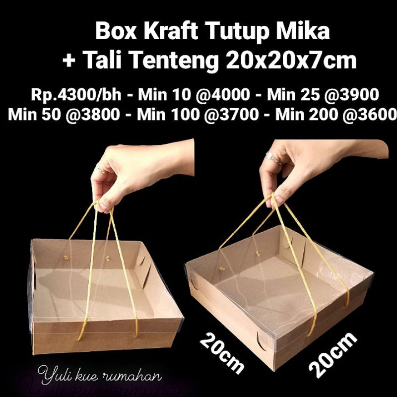 

Box Kraft Tutup Mika + Tali Tenteng 20x20x7cm