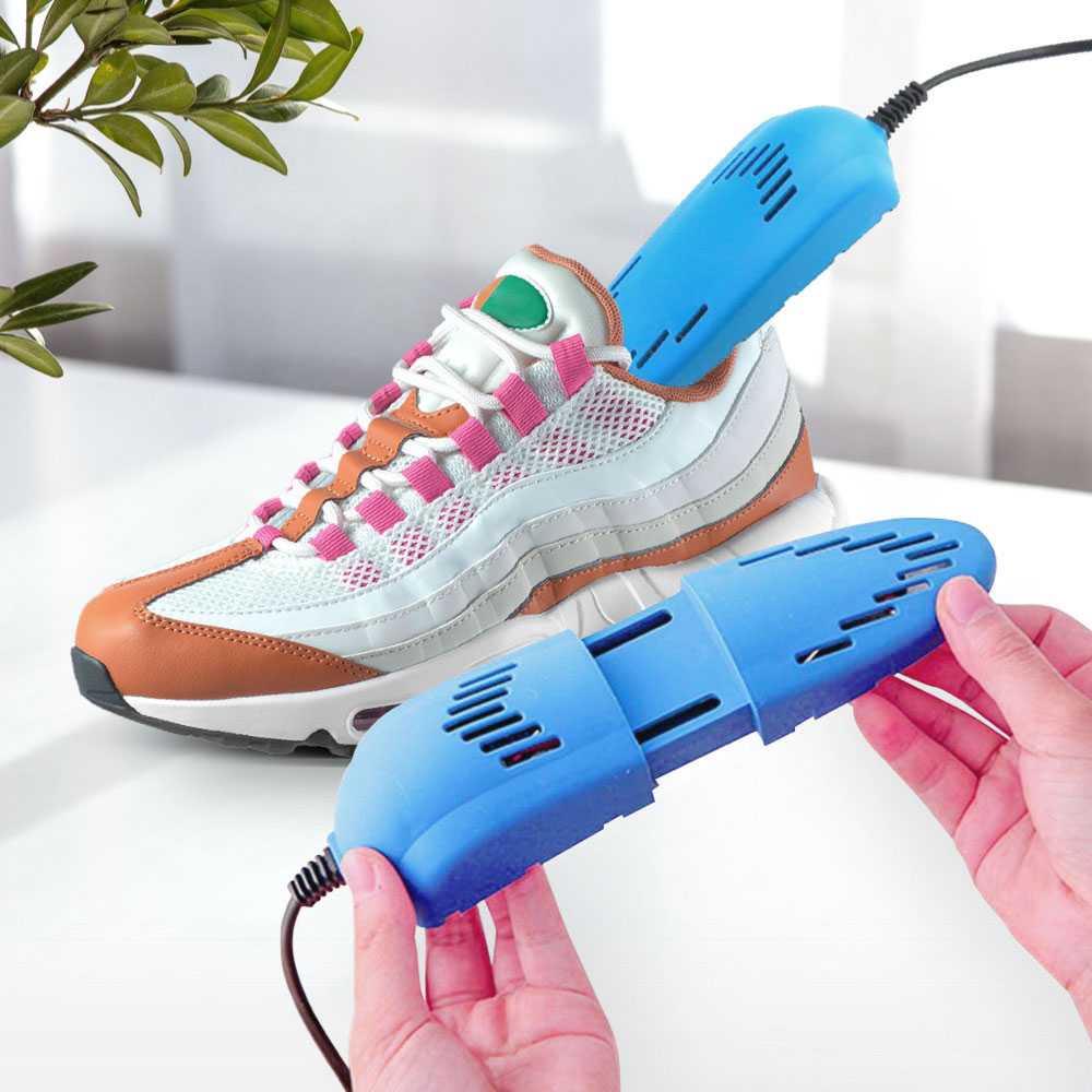 Alat Pengering Sepatu Elektrik Shoe Dryer 10W 220V Penghilang Bau Sepatu Mesin Pengering Sepatu Listrik 10W 220V Taffware Pengering Sepatu Penghilang Bau Sepatu Suhu Pemanasan 65-75 derajat celcius