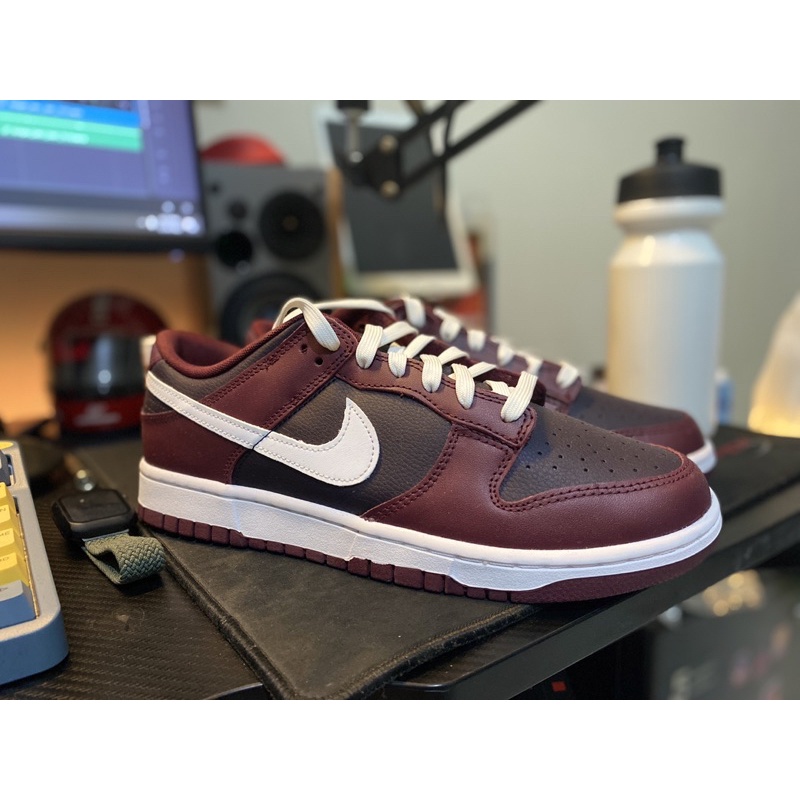 nike dunk beetroot