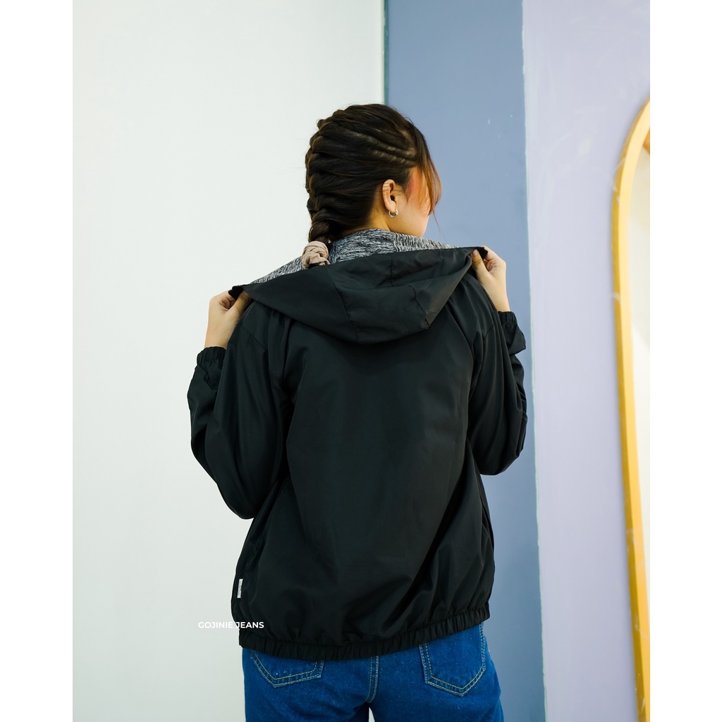 GOJINIEJEANS - JAKET REVERSIBLE HITAM