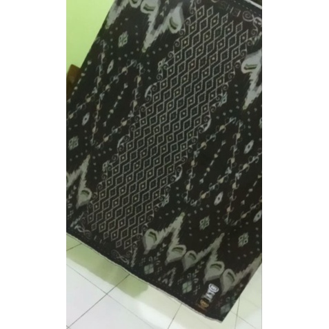 sarung BHS SIGNATURE Motif KWG. Second. MULUSSSS