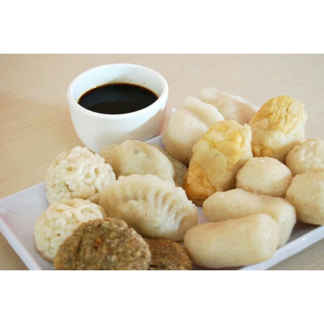 

Pempek Campur Paket-1 isi 10 pcs (PO 4 hari)