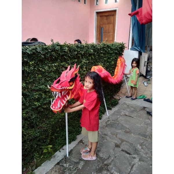 Naga liong mainan anak. (chinnesse dragon)