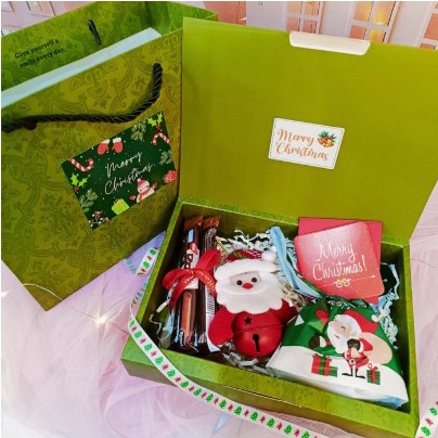 

Hampers Christmas Gift / Hampers Christmas / Hampers Christmas 2022 / Hampers Christmas Box / Hampers Christmas Natal / Bingkisan Natal / Bingkisan Natal 2022 / Bingkisan Parcel Natal Makanan / Bingkisan Parcel Natal