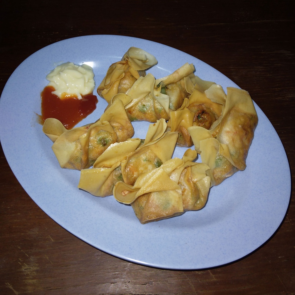 Pangsit Goreng isi Udang isi 6