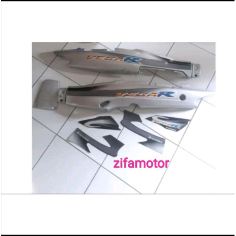 Cover body Belakang Vega R Lama Silver + Striping