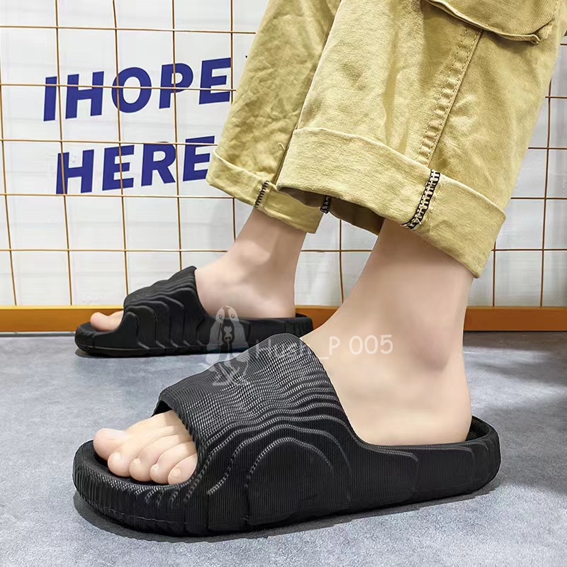 Size 40-44 Komin Sandal Pria Terbaru Sandal Slop Korea Sendal Karet Anti Slip Sendal Cowok Viral Sandal Rumah Pria Empuk