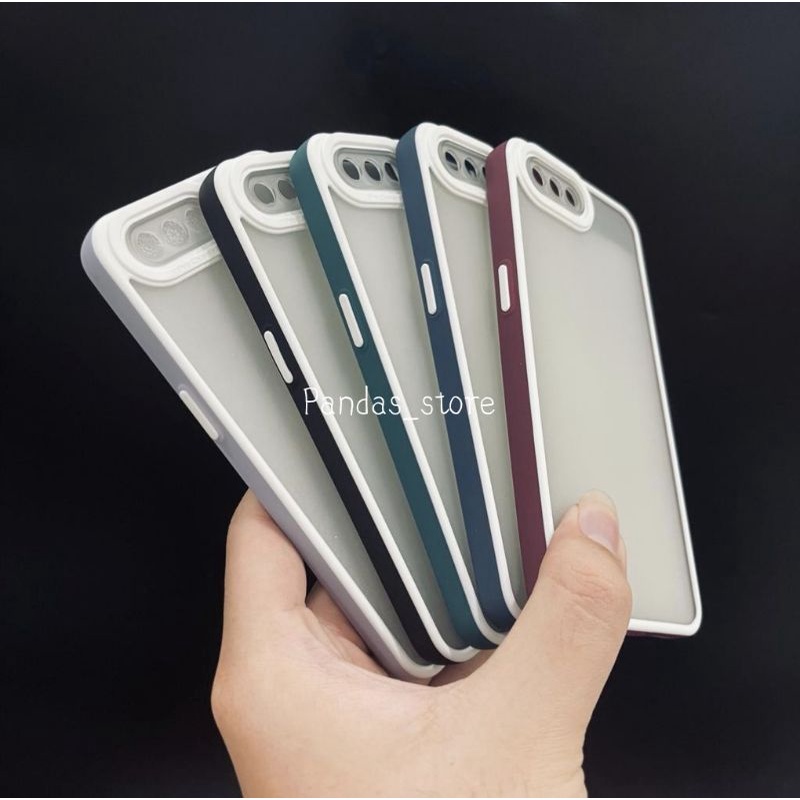 Pro Hybird Oppo A3s Softcase Halus dan Elegan / Pinggiran Garis Putih Keren (Pandas)