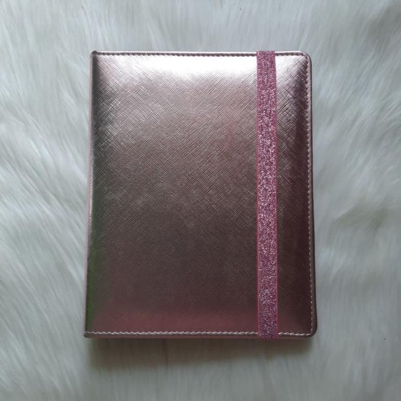 

BINDER PREMIUM METALIK TOYO LEATHER WITH STRAP TERLARISS...,,,,,