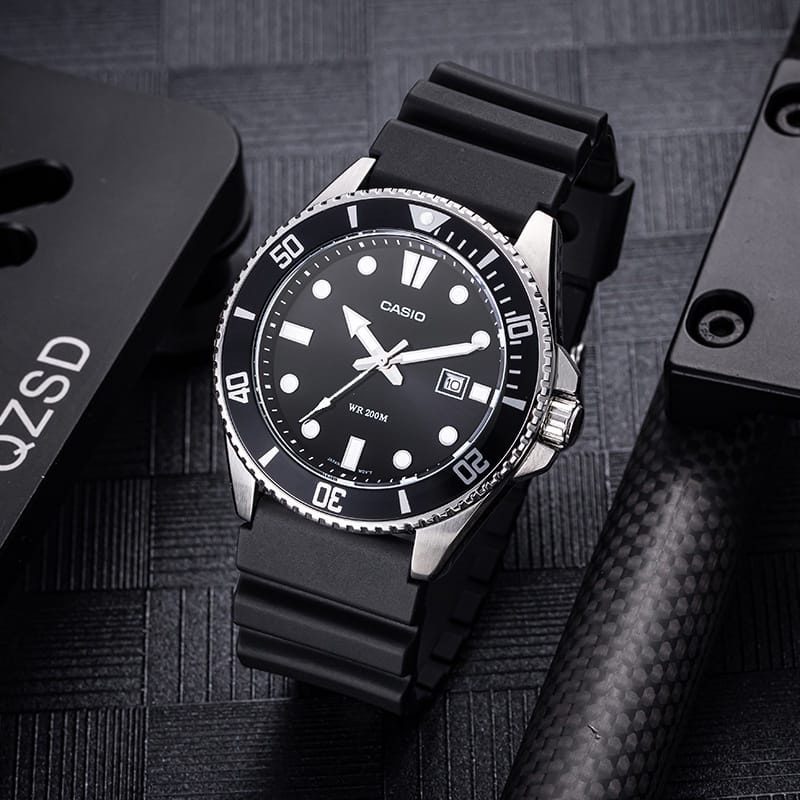 CASIO MDV-106G-1A JAM TANGAN PRIA TANGGAL AKTIF JAM TANGAN RUBBER