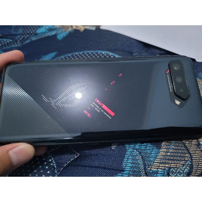 ASUS ROG 5 8/128 second