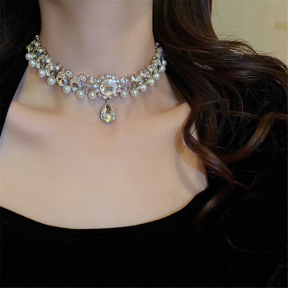 Woman fashion Kalung Liontin Berlian Tetesan Air Mewah Ringan Untuk Pesta Pernikahan Rantai Tulang Selangka