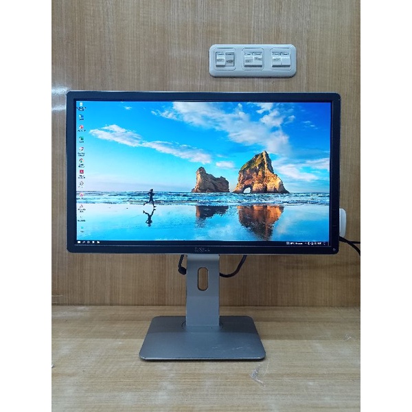 LED Monitor Dell 22 Inch Wide P2214Hb Second Like New