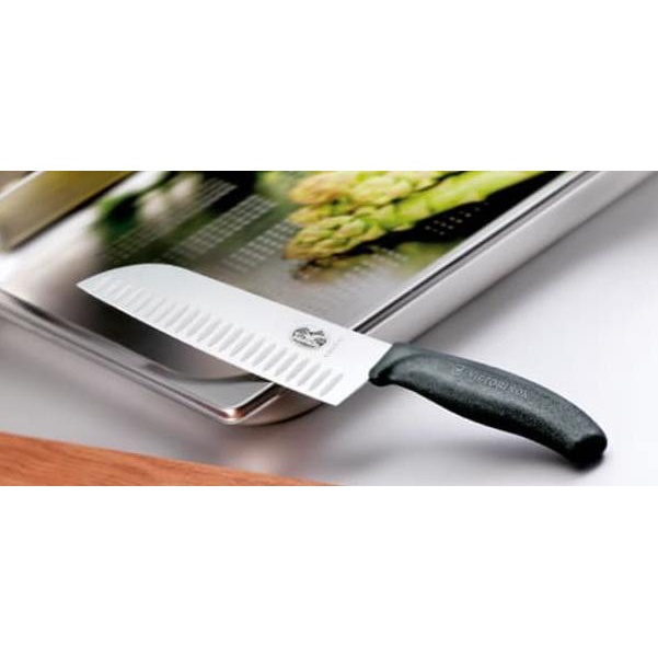 Santoku knife victorinox original kode 6.8523.17b
