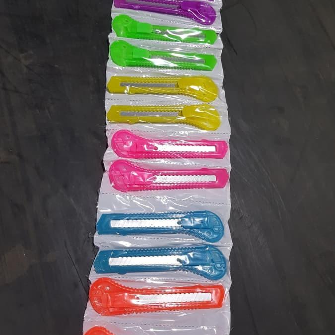 

メ CUTTER KNIFE MERK VANSTAR NO 180 ISI 12pcs ハ