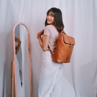 Leather Backpack I Tas Ransel Kulit Pria & Wanita BUCINI Ade Medium Multifungsi