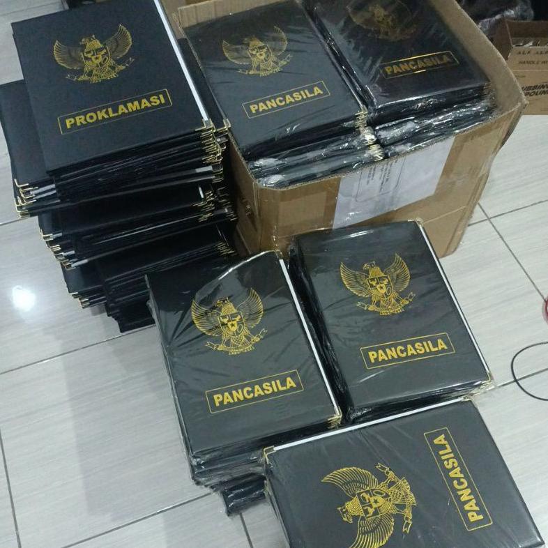 

PERLENGKAPAN MAP UPACARA TANPA SLEMPANG ISI 5PC TERLARISS...,,,,,