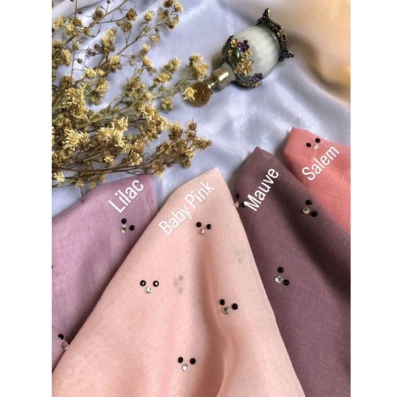 Hijab Mute Swaroski / Segi Empat Swaroski Payet Tabur Mutiara Full Belakang / Hijab Segi Empat Laser