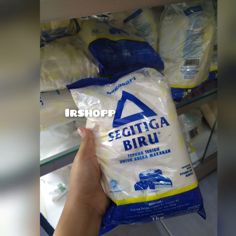 

Segitiga Biru Terigu 1kg