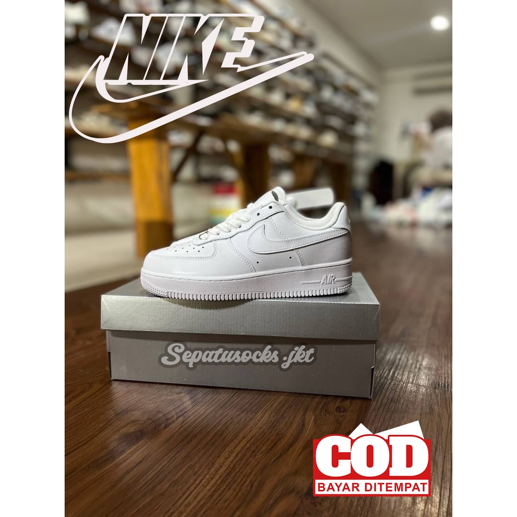 NIKE AIR FORCE 1 TRIPLE WHITE PREMIUM QUALITY