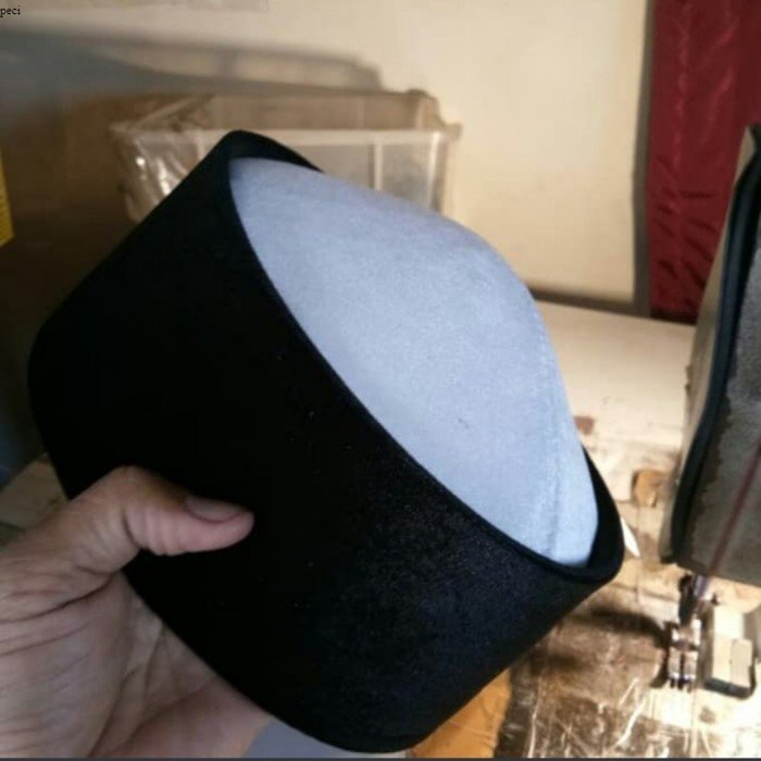 Peci/Songkok/Kopiah mesir bludru kombinasi putih+hitam - 3