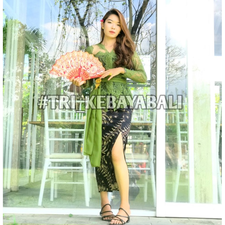 Set Kebaya Bali+Rok (Warna Hijau Tosca)