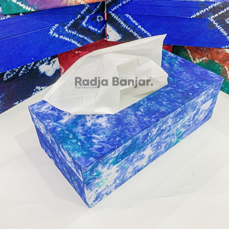 Kotak tisu motif Sasirangan