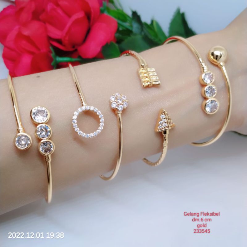 Gelang Tangan Fleksibel Bangle Wanita Titanium Xuping Perhiasan Aksesoris Fashion Lapis Emas Anti Karat