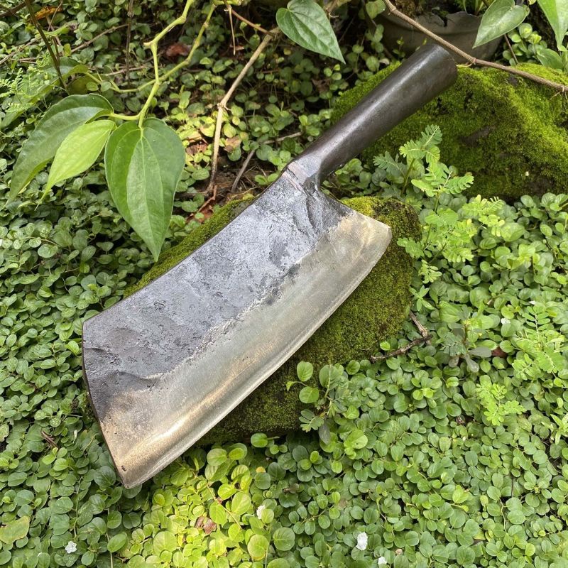 PISAU CINCANG TULANG/BABI